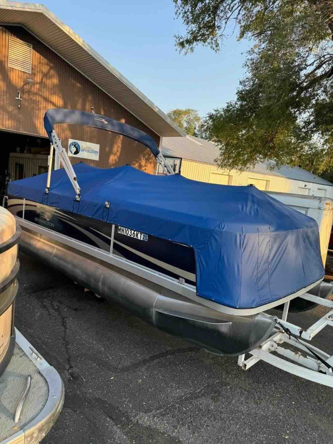 Custom boat cover installation